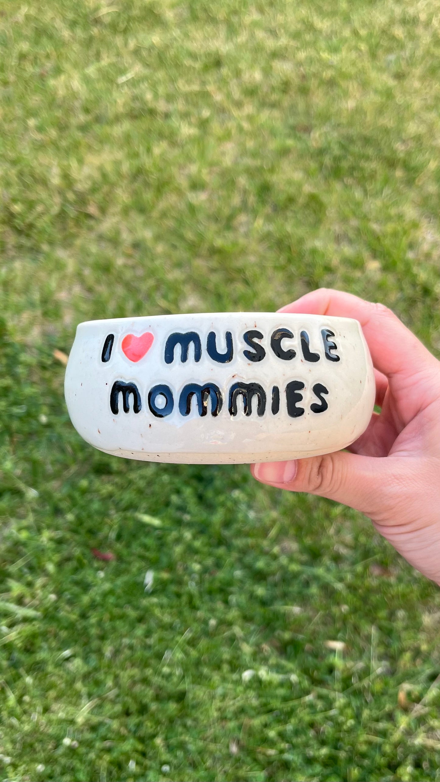 I ❤️ Muscle Mommies Bowl